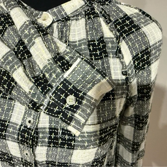 Anthropologie Pilcro Breezy White Black Plaid Button-Down Shirt - Picture 4 of 8